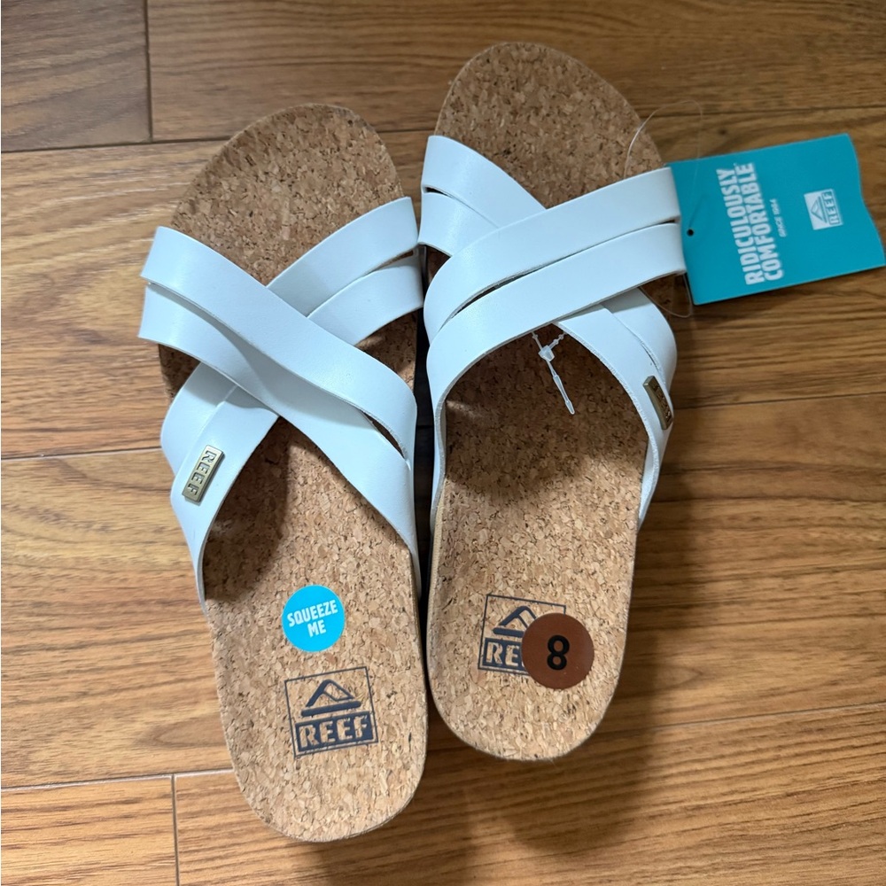WHITE SANDALS